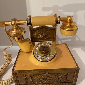 Vintage French Victorian rotary telephone